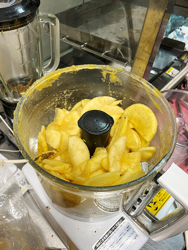カレールー・ソース準備